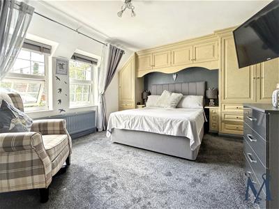 Master Bedroom & Dressing Area